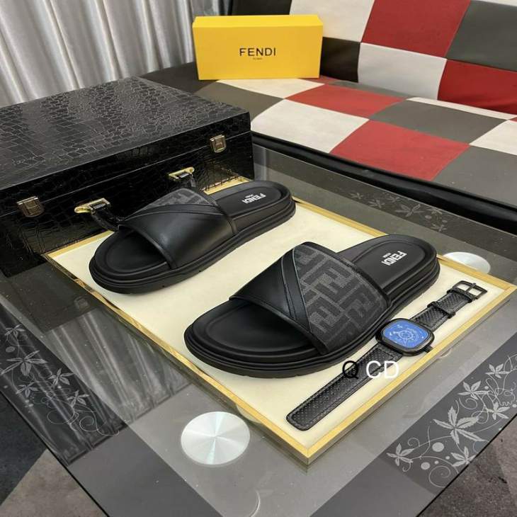 Picture of Fendi Slippers _SKUFendisz38-45CD06062705